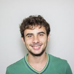 Schueler fragen 16 Porträtfoto eines Studenten